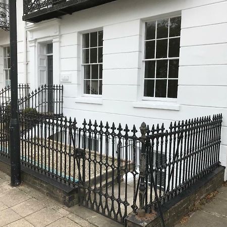 The Apartment, Lower Ground Floor, Clarendon Place Royal Royal Leamington Spa Exterior foto